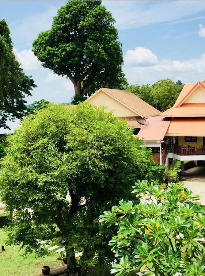 Maeping Mango Riverside Resort Kamphaeng Phet Eksteriør bilde