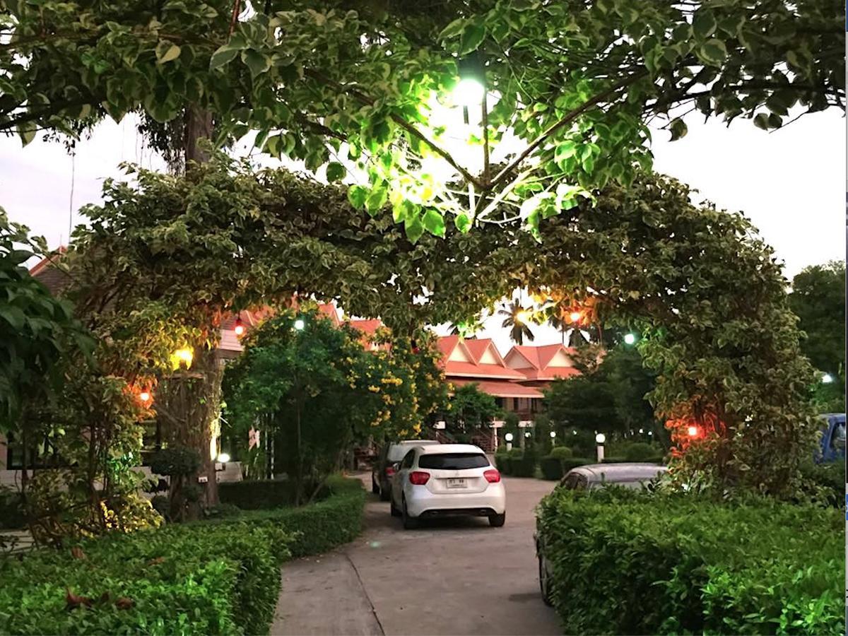 Maeping Mango Riverside Resort Kamphaeng Phet Eksteriør bilde